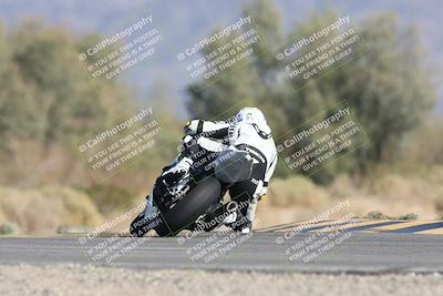 media/Oct-04-2025-CVMA (Sat) [[408bcdd6e4]]/Race 13-Amateur Supersport Open/